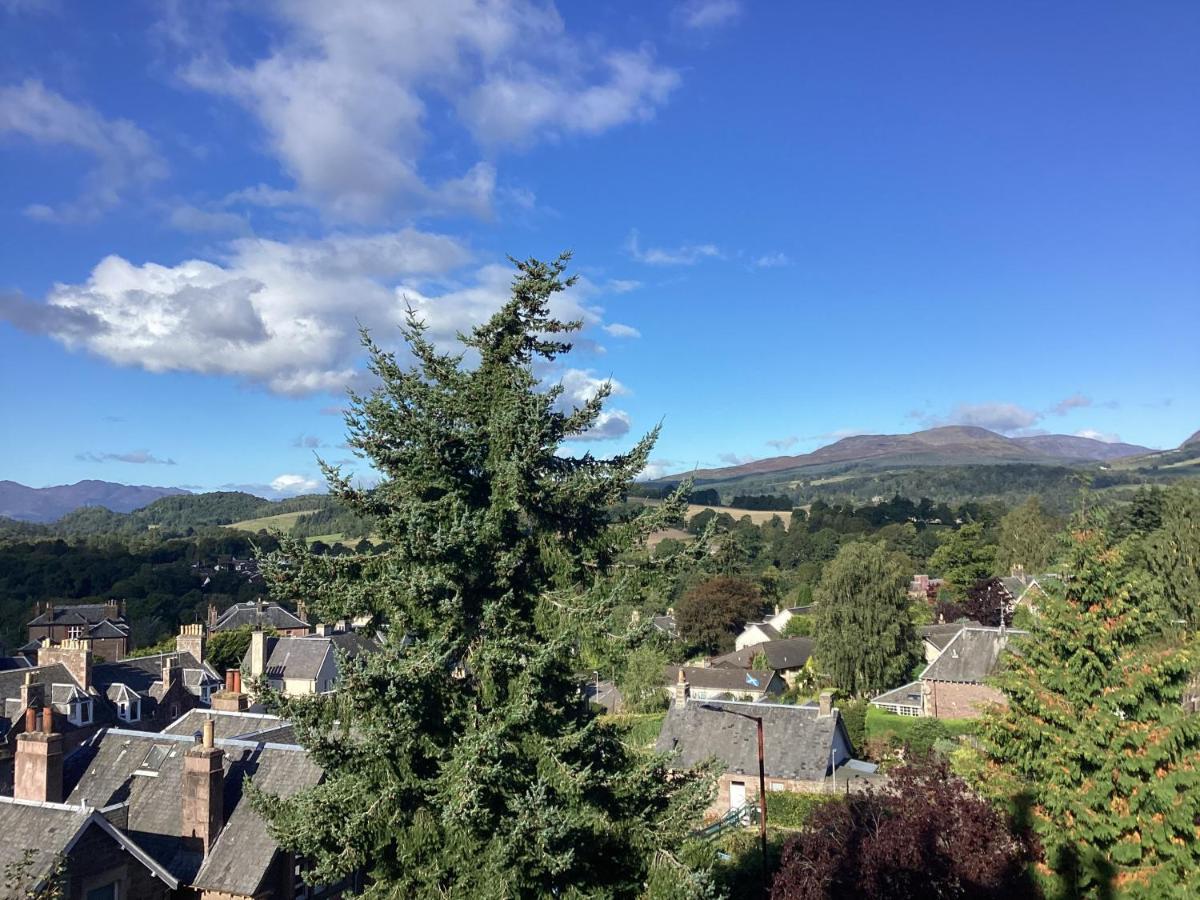 The Viewpoint, 2 Bedroom Apartment In Crieff Esterno foto